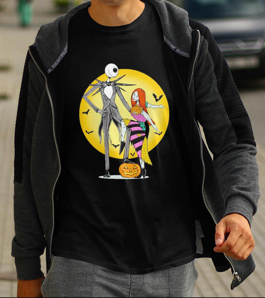 Jack And Sally Halloween Pumpkin Scene With Bats In The Nightmare Before Rumours T-Shirt