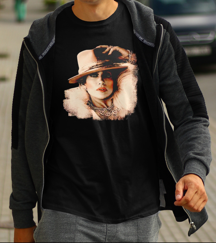 Jennifer Lopez Fur Coat And Hat Style Now T-Shirt