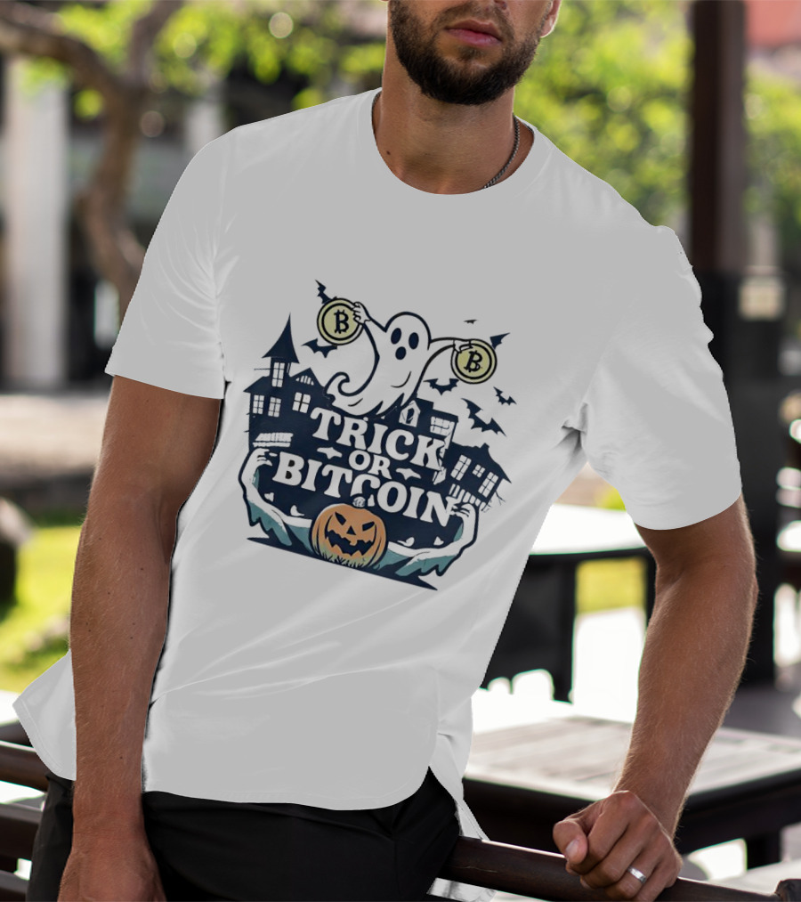 Trick Or Bitcoin Ghost Halloween Haunted House Jack-o'-Lantern T-Shirt