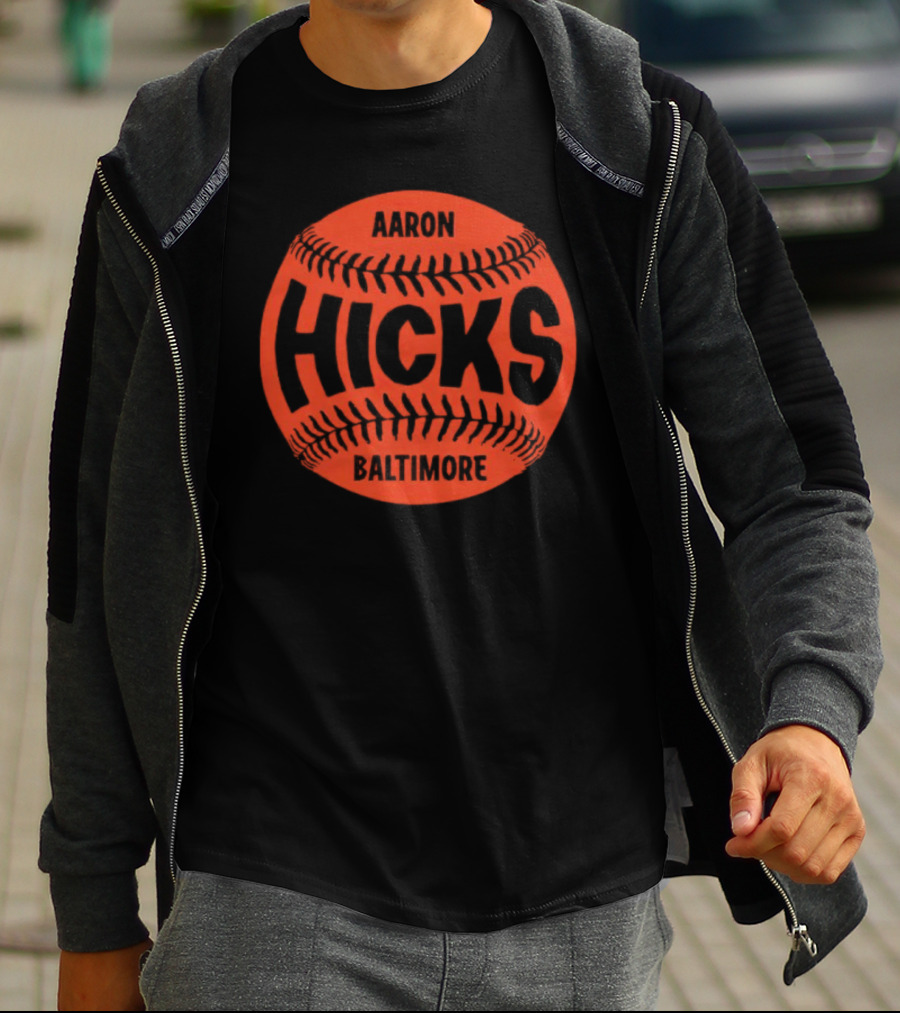 Aaron Hicks Baltimore Baseball Iconic Circular T-Shirt