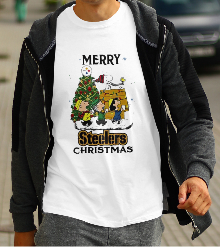 Merry Christmas Pittsburgh Steelers Peanuts Characters T-Shirt
