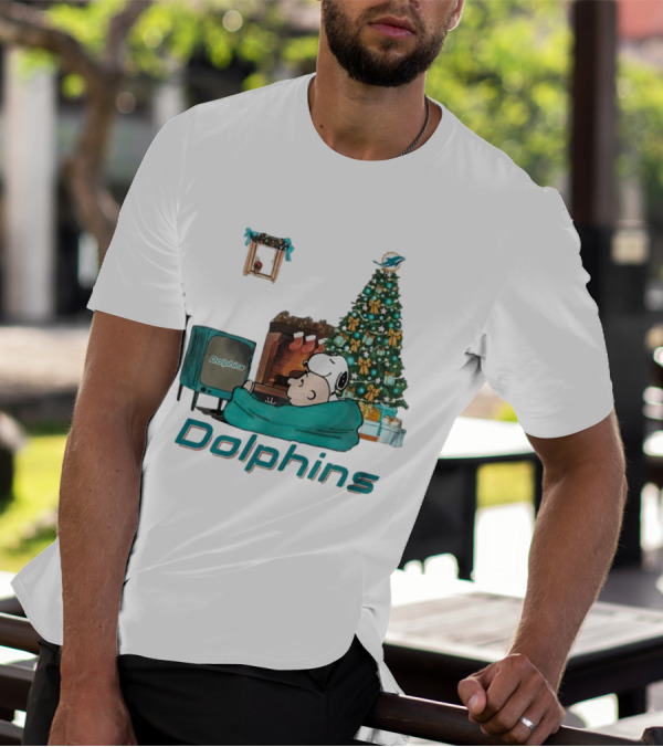 Charlie Brown Snoopy Watching Dolphins TV Christmas Tree T-Shirt