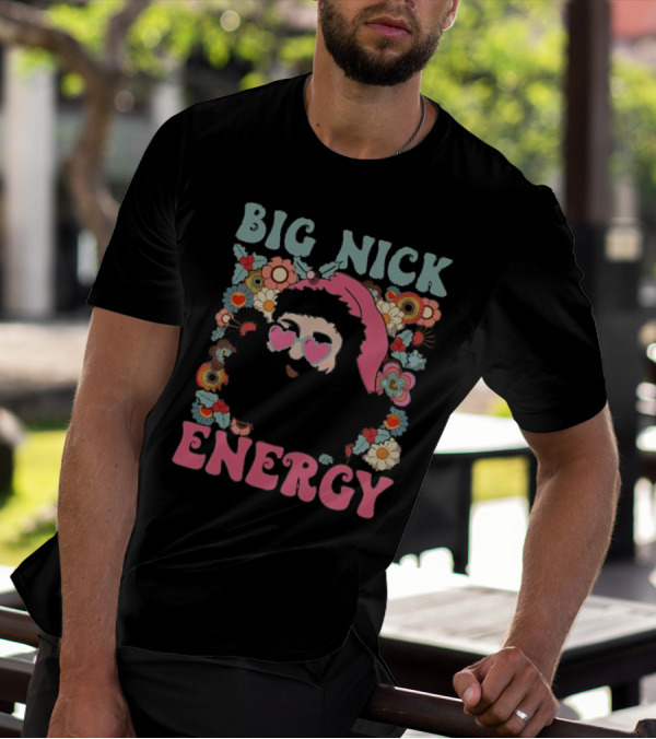 Big Nick Energy Merry Christmas Party Funny Santa With Flowers And Heart Sunglasses T-Shirt