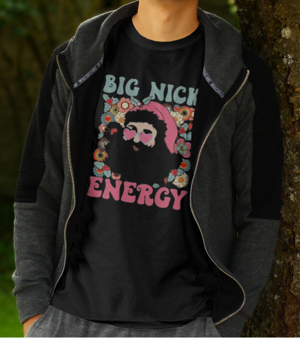 Big Nick Energy Merry Christmas Party Funny Santa With Flowers And Heart Sunglasses T-Shirt