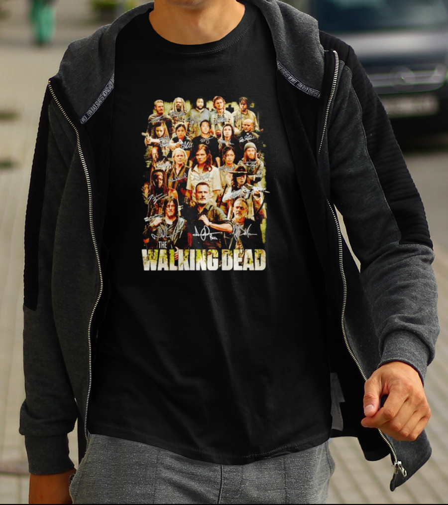 The Walking Dead Cast Image With Character Signatures T-Shirt