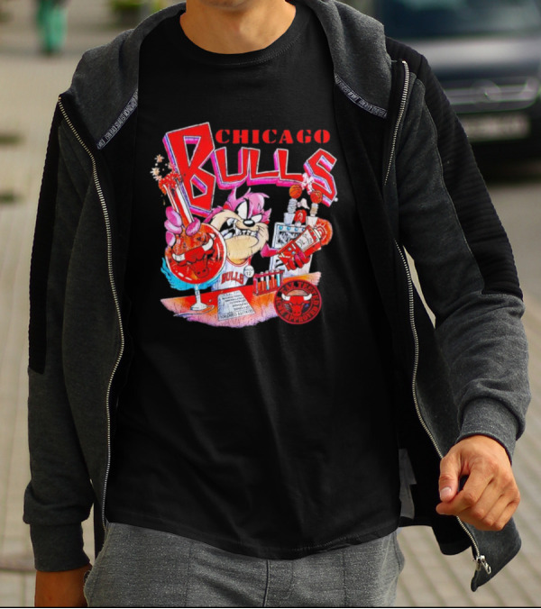 Chicago Bulls Taz NBA Mixology Martian Laboratory Mayhem T-Shirt