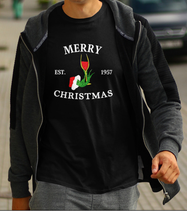 Merry Christmas Grinch Hand Wine Glass Est 1957 T-Shirt