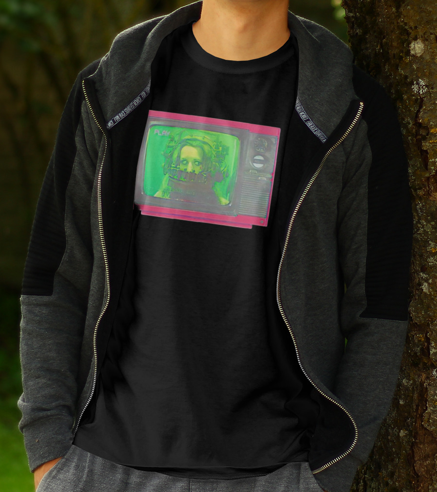 Play Saw Bear Trap Retro TV Horror T-Shirt