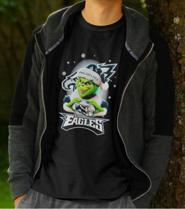 Philadelphia Eagles Grinch Christmas Snowflakes T-Shirt