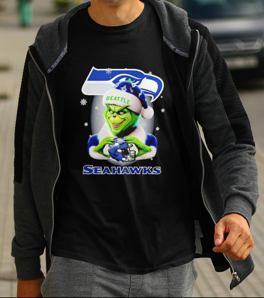 Seattle Seahawks Christmas Grinch Holding Football Helmet T-Shirt