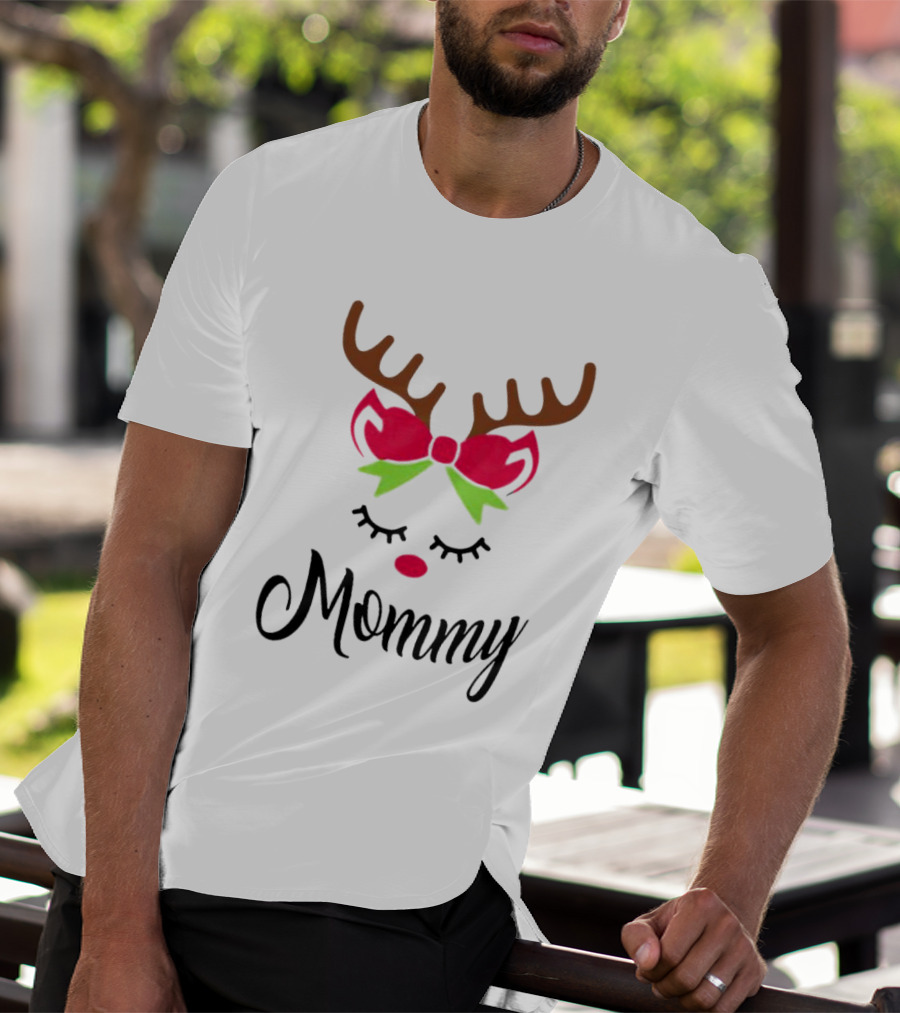 Mommy Reindeer Antlers Christmas Bow T-Shirt