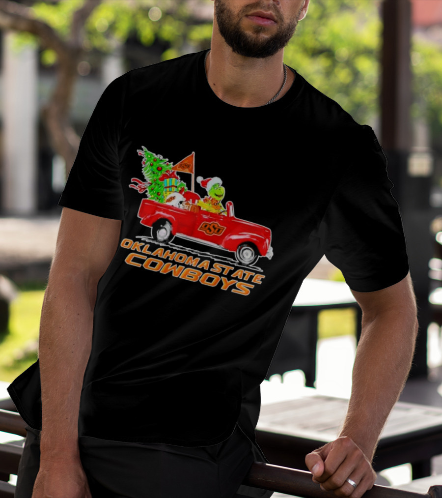 Oklahoma State Cowboys Christmas Grinch And Dog Driving Red OSU Car With Tree And Presents T-Shirt