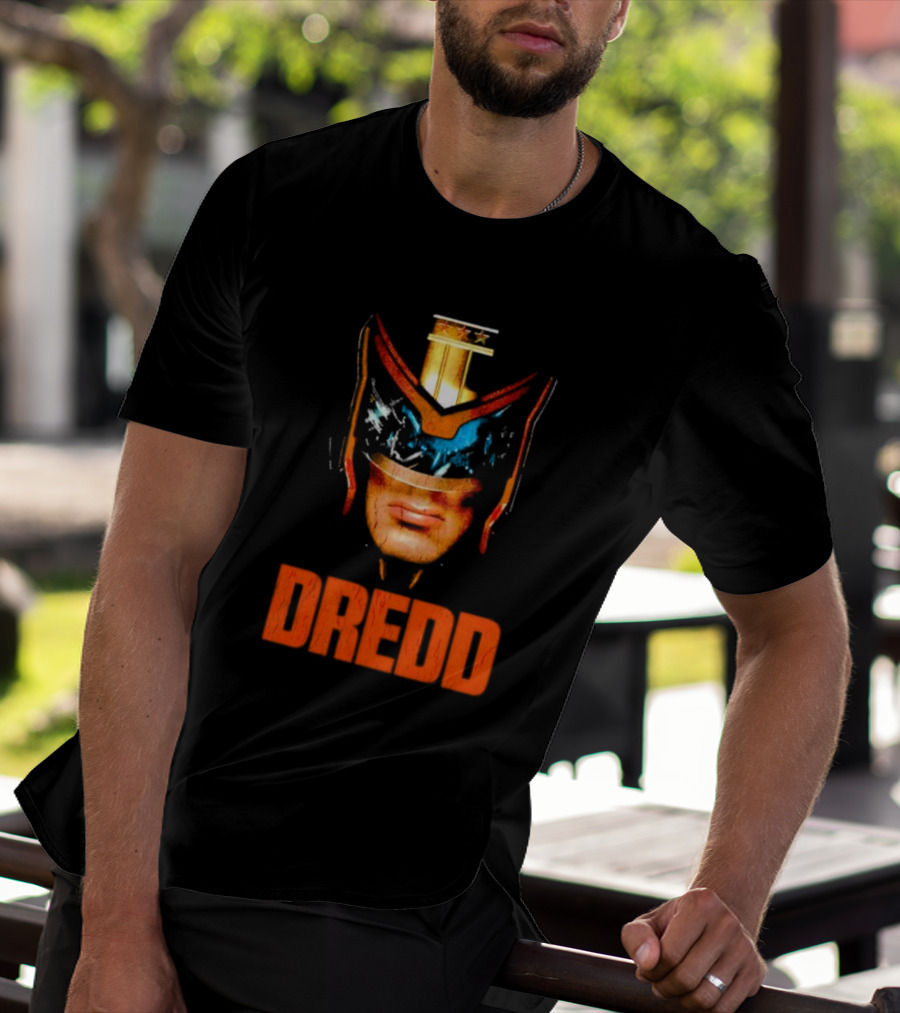 Judge Dredd Helmet Vintage Retro Dredd T-Shirt