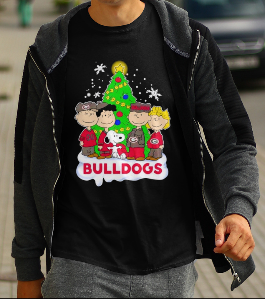 Peanuts Characters Georgia Bulldogs Christmas Tree Bulldogs T-Shirt