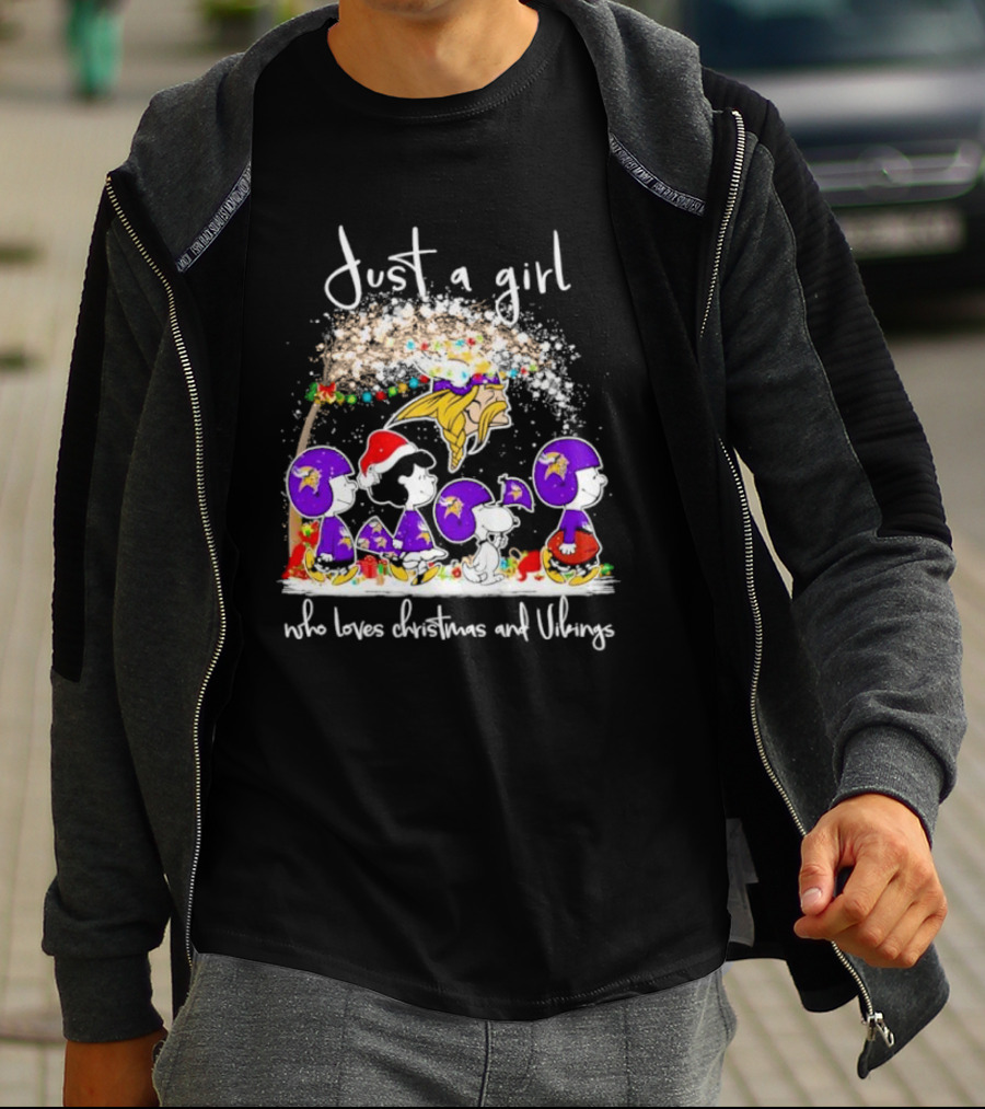 Just A Girl Who Loves Christmas And Vikings Peanuts T-Shirt