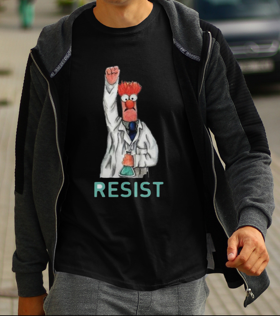 Beaker Fist Raised Resist Muppet Lab Coat Protest T-Shirt