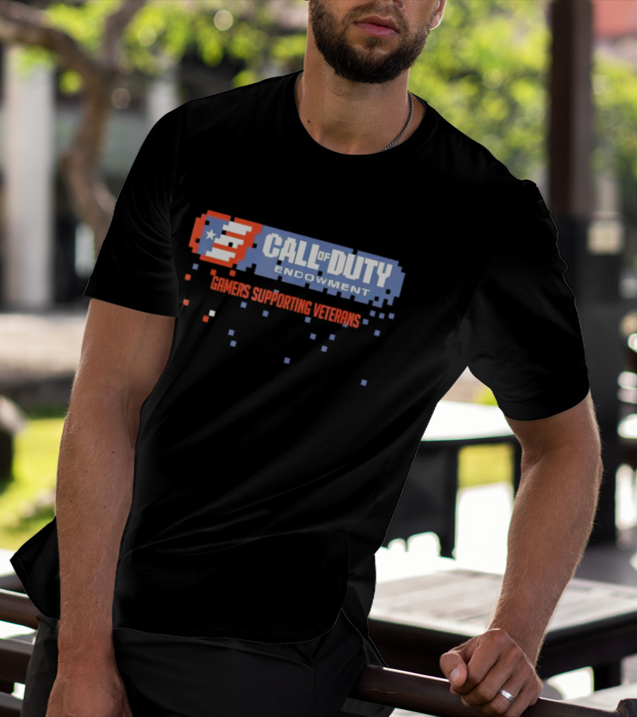 Call Of Duty Endowment Gamers Supporting Veterans Pixelated American Flag T-Shirt