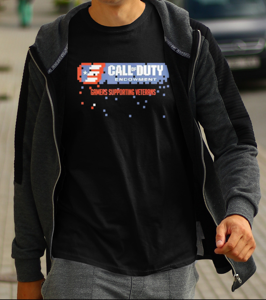 Call Of Duty Endowment Gamers Supporting Veterans Pixelated American Flag T-Shirt