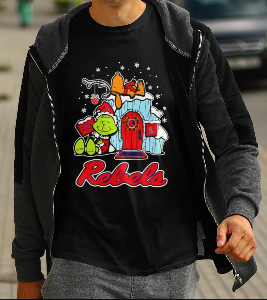 Peanuts Ole Miss Rebels Grinch Snoopy Merry Christmas T-Shirt