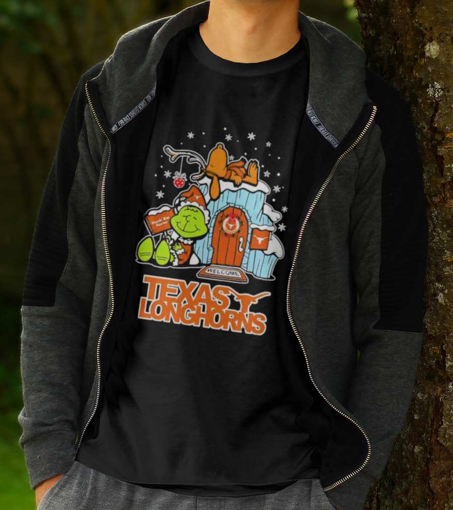 Peanuts Texas Longhorns Grinch Snoopy Merry Xmas Welcome T-Shirt
