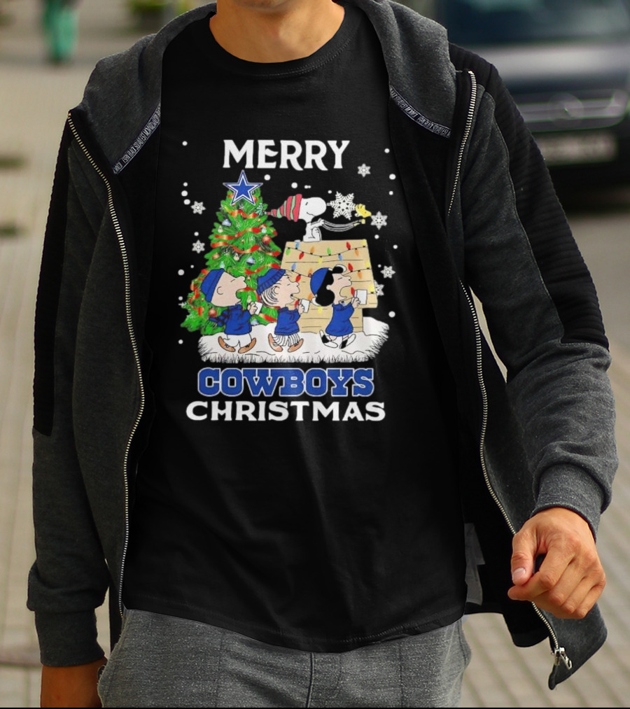 Merry Cowboys Christmas Peanuts Characters Dallas T-Shirt