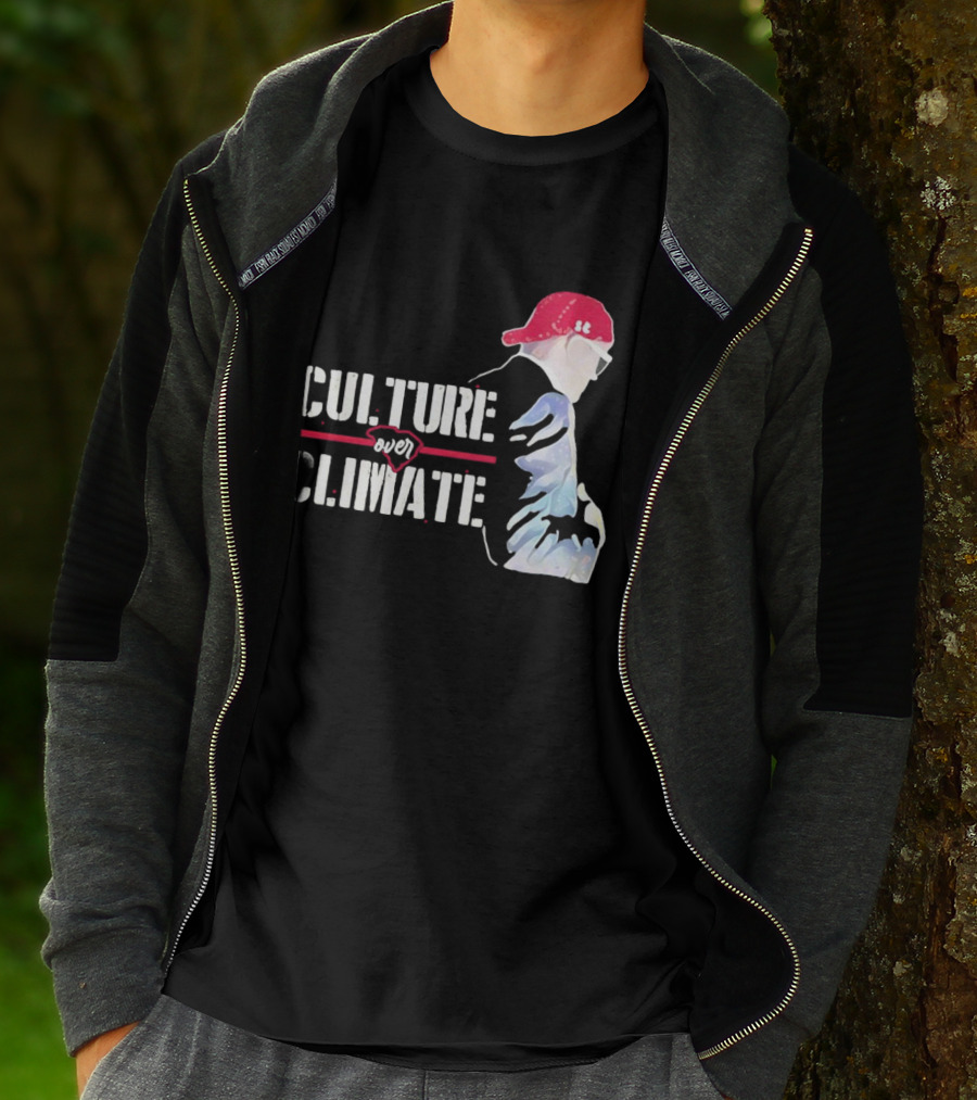 CULTURE OVER CLIMATE Red Cap Figure T-Shirt