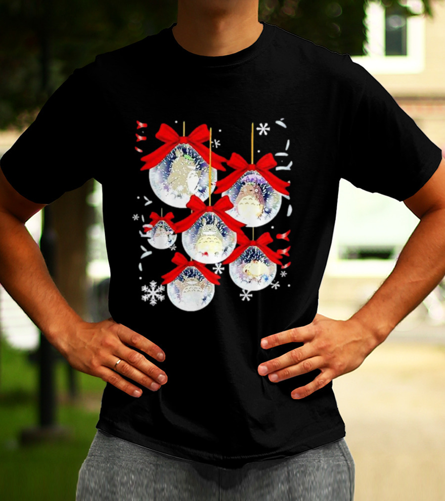 Totoro Chibi Christmas Ornaments With Snowflakes And Red Bows T-Shirt