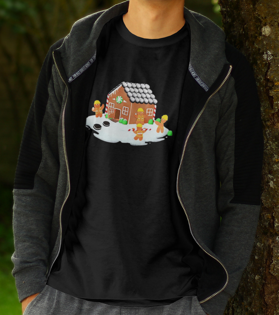 Gingerbread House Construction Crew Christmas Scene T-Shirt