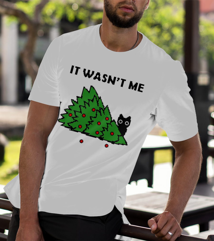 Cat Hiding Behind Christmas Tree It Wasn't Me T-Shirt