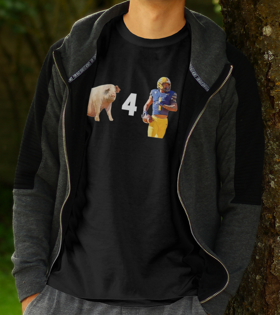 Hogs 4 Ott Heisman Football Player Pig Image T-Shirt