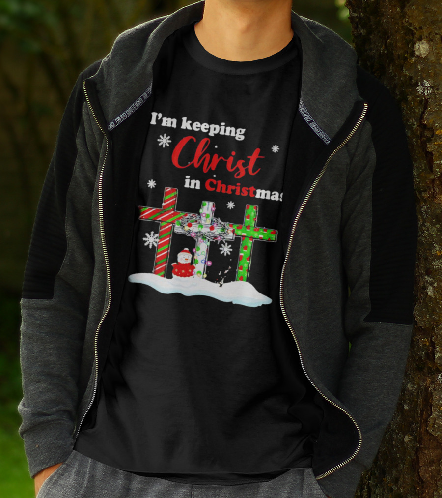 I’m Keeping Christ In Christmas Crosses With Snowflakes And Santa T-Shirt