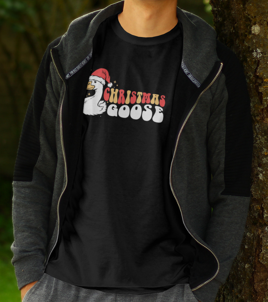 Christmas Goose Santa Hat Retro Holiday Duck T-Shirt