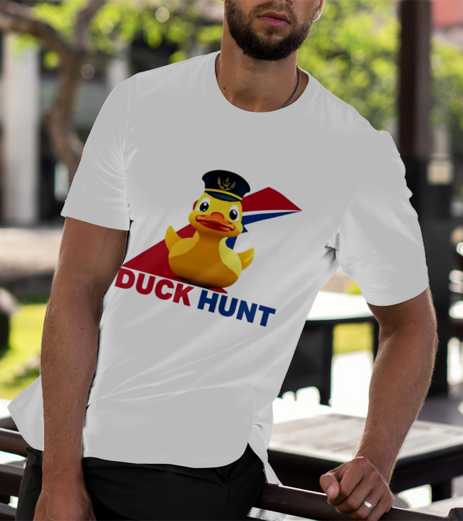 Cruising Duck Hunt Captain Rubber Duck Navy T-Shirt