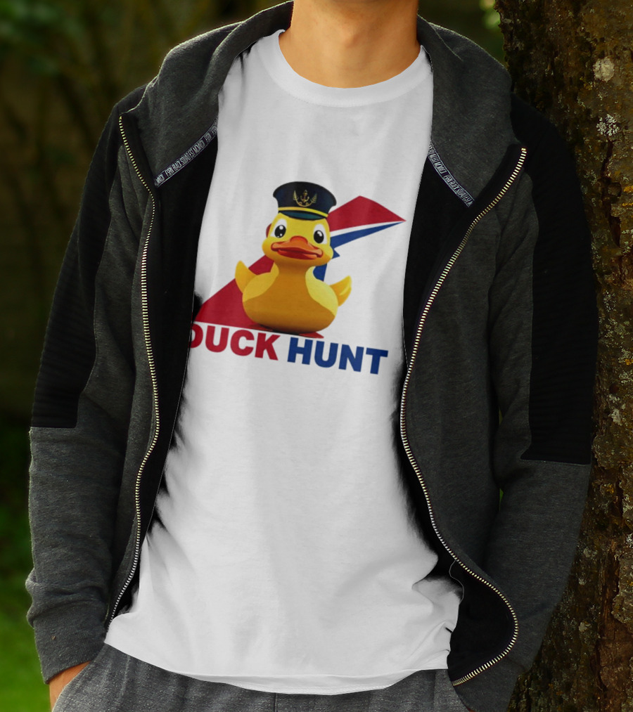 Cruising Duck Hunt Captain Rubber Duck Navy T-Shirt