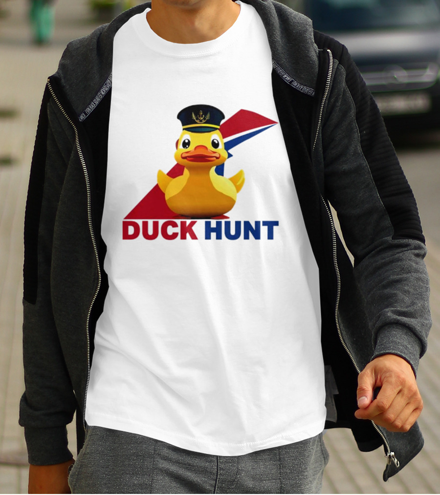 Cruising Duck Hunt Captain Rubber Duck Navy T-Shirt