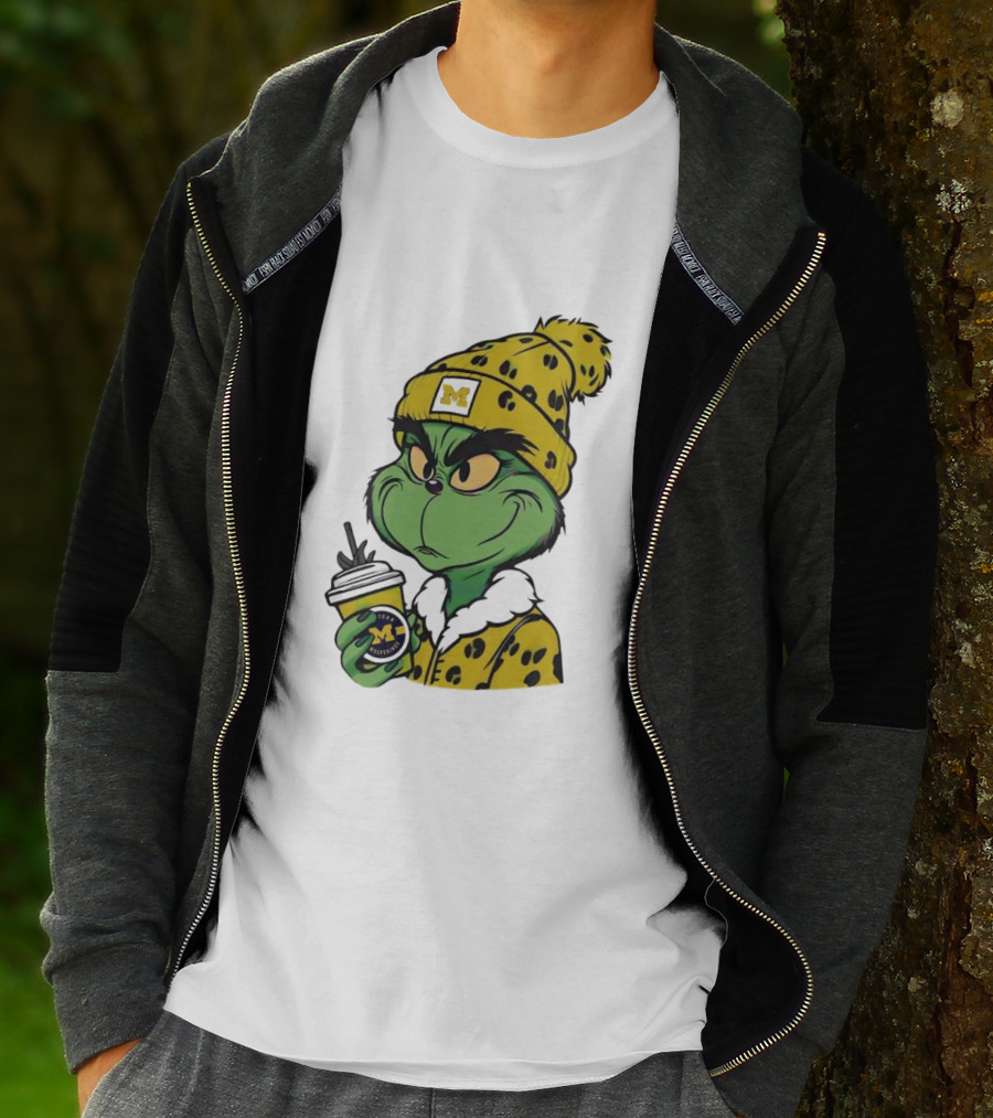 Grinch Boujee Michigan Wolverines M Logo Winter Outfit Coffee Cup T-Shirt