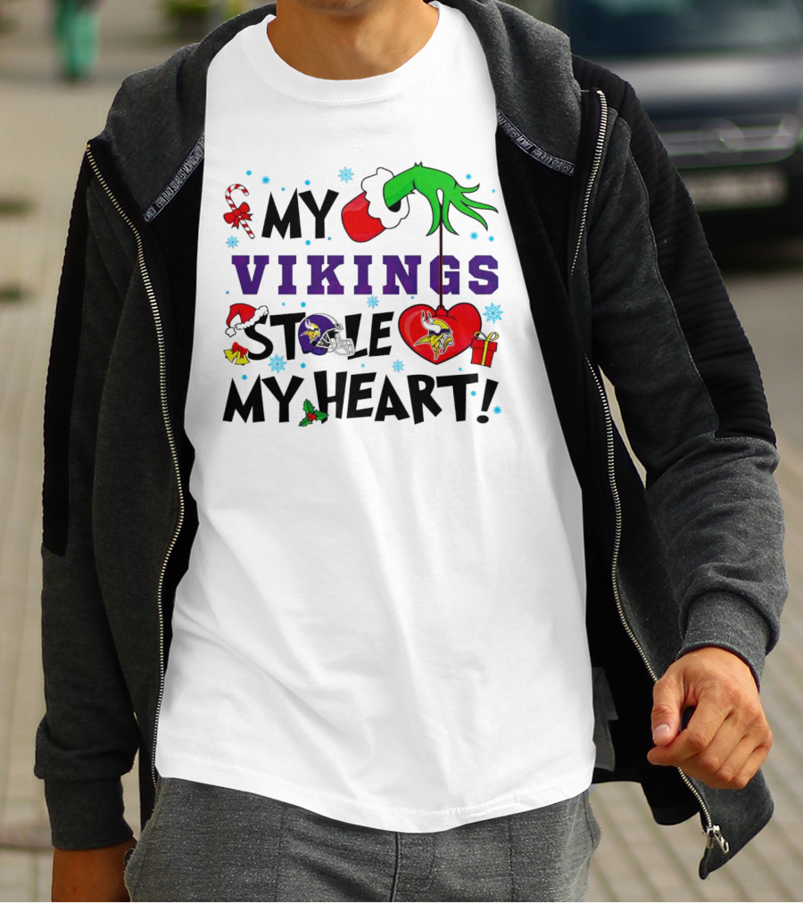 Grinch Hand Holding Heart My Vikings Stole My Heart Christmas T-Shirt