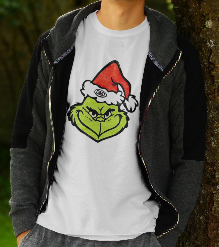 Grinch Christmas DND Santa Hat Image T-Shirt