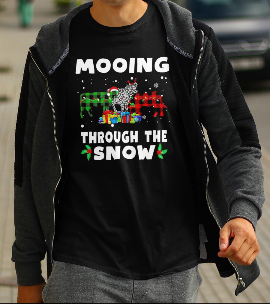 Mooing Through The Snow Christmas Plaid Cows With Presents T-Shirt