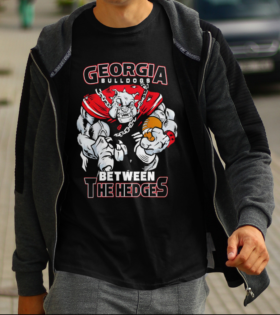 Georgia Bulldogs Between The Hedges Bulldogs Mascot Football T-Shirt