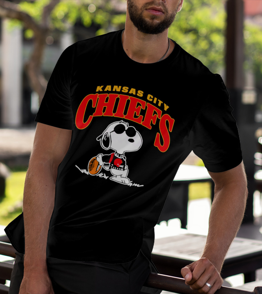 Snoopy Kansas City Chiefs Football T-Shirt