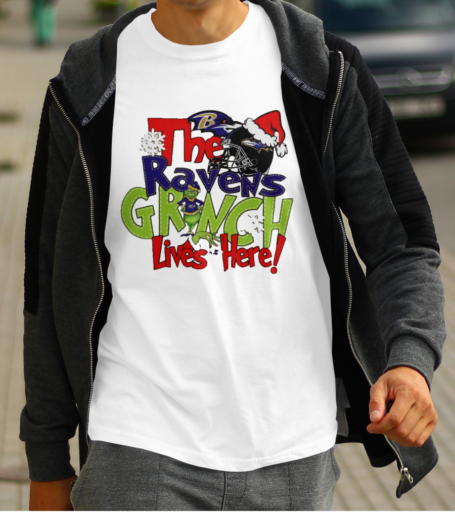 The Ravens Grinch Lives Here Christmas Ravens Logo Santa Hat T-Shirt