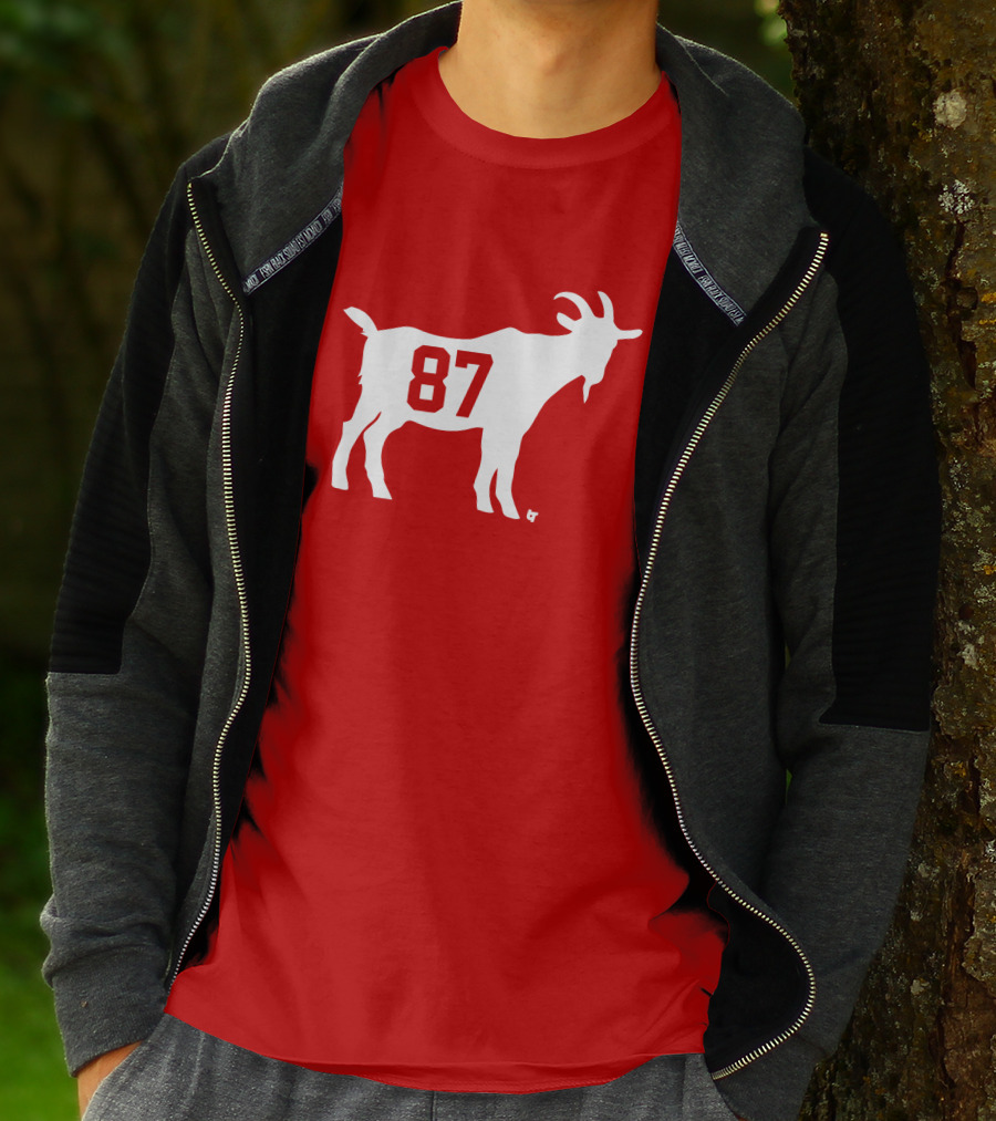 Travis Kelce GOAT 87 Football Legend T-Shirt
