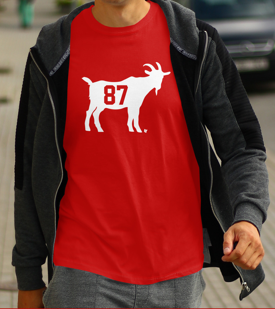 Travis Kelce GOAT 87 Football Legend T-Shirt
