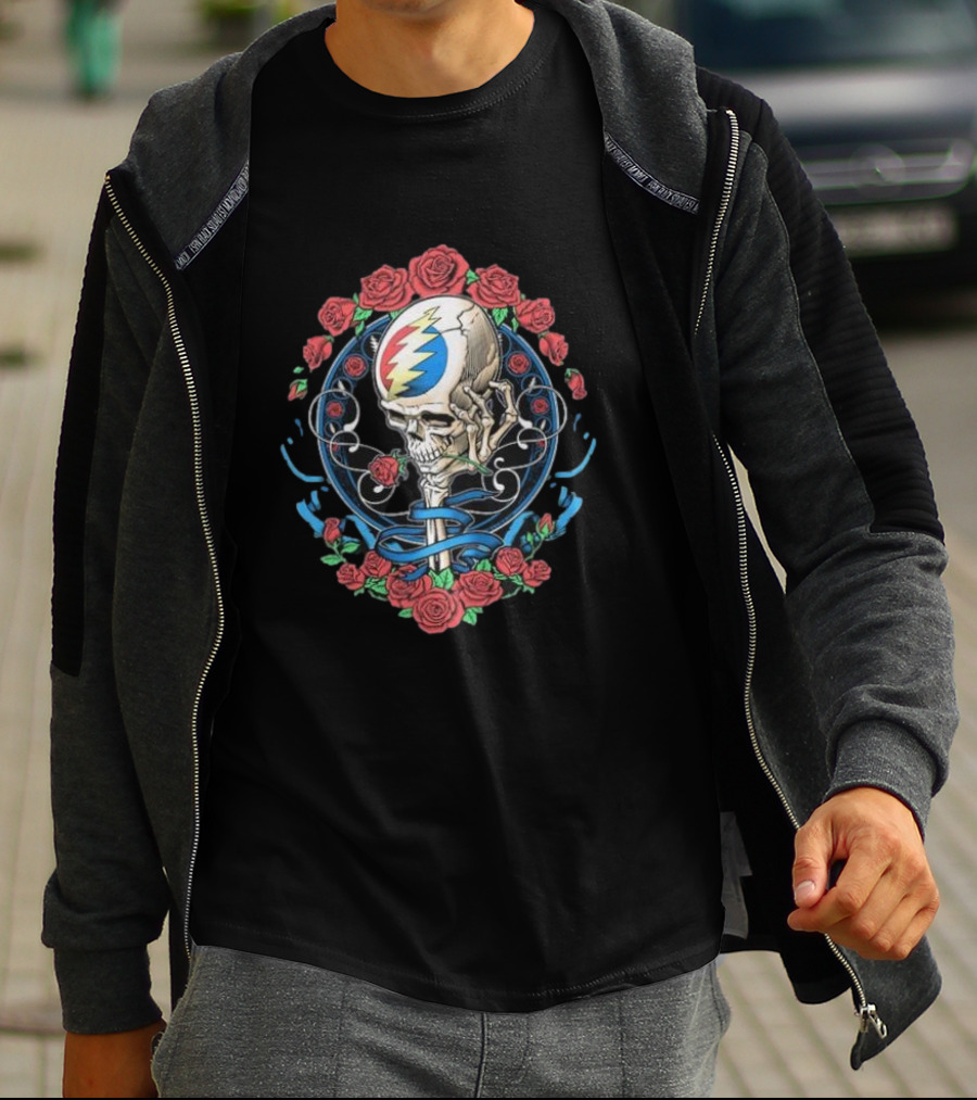 Original Grateful Dead Steal Your Face Nouveau Skull With Roses And Lightning Bolt Emblem T-Shirt