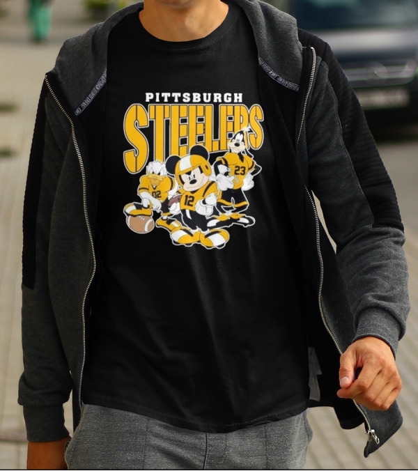 Pittsburgh Steelers Mickey Mouse Donald Duck Goofy Football Team T-Shirt