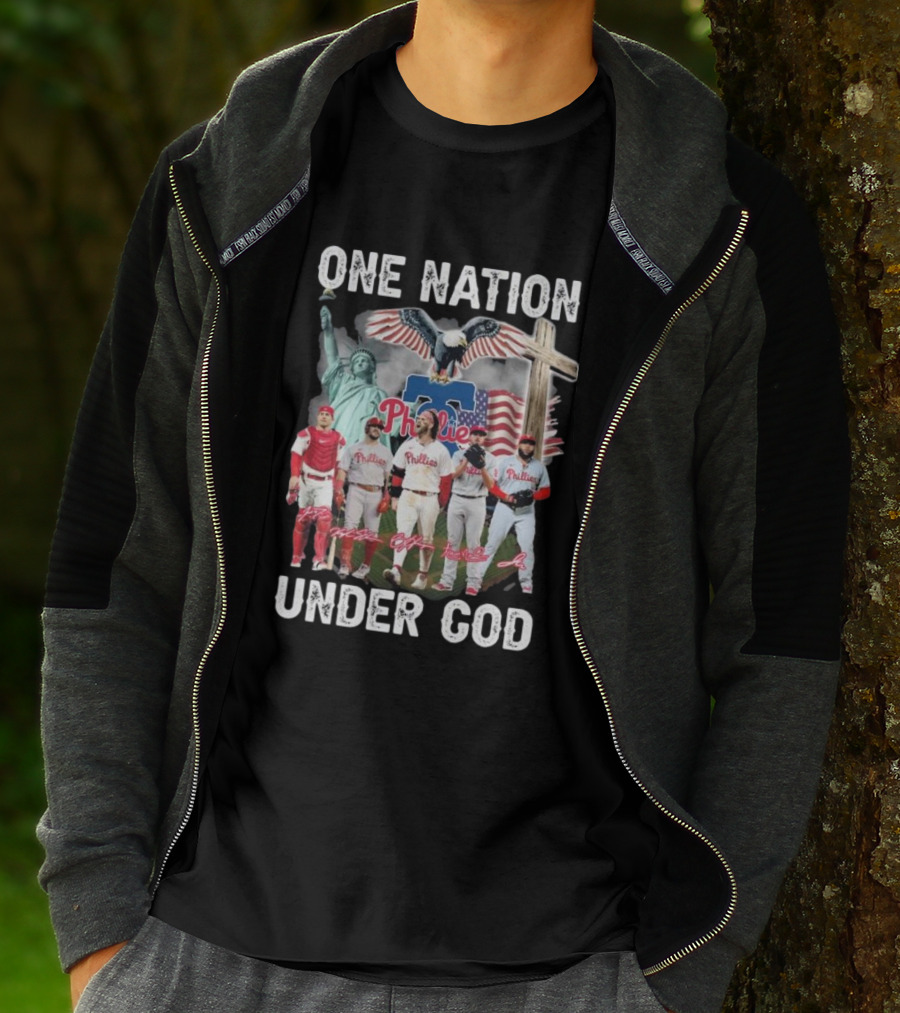 Philadelphia Phillies One Nation Under God Flag Statue Cross Signatures T-Shirt