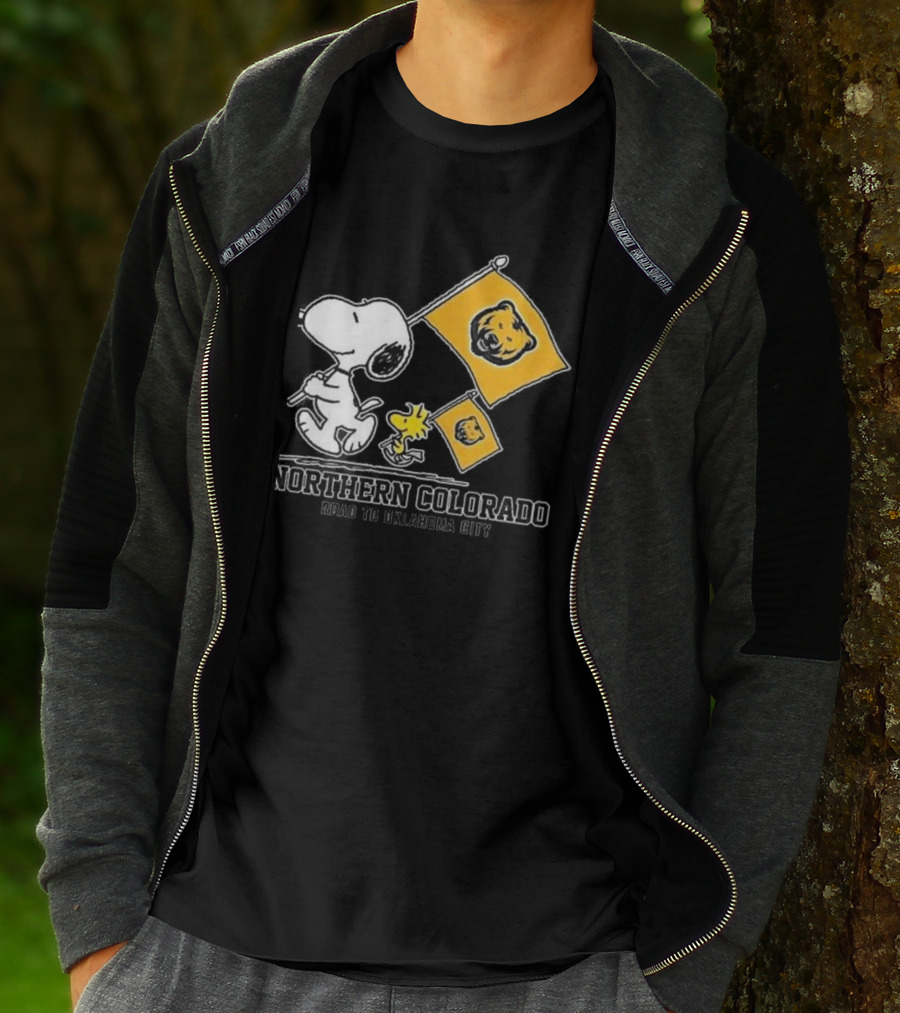 Snoopy Northern Colorado Bears Road To Oklahoma City Flags T-Shirt