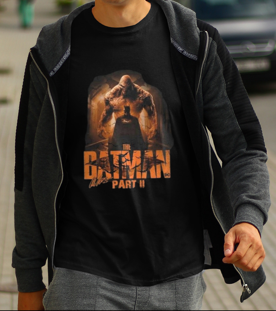 The Batman Part II Gotham City DC Comic Signature Hero T-Shirt
