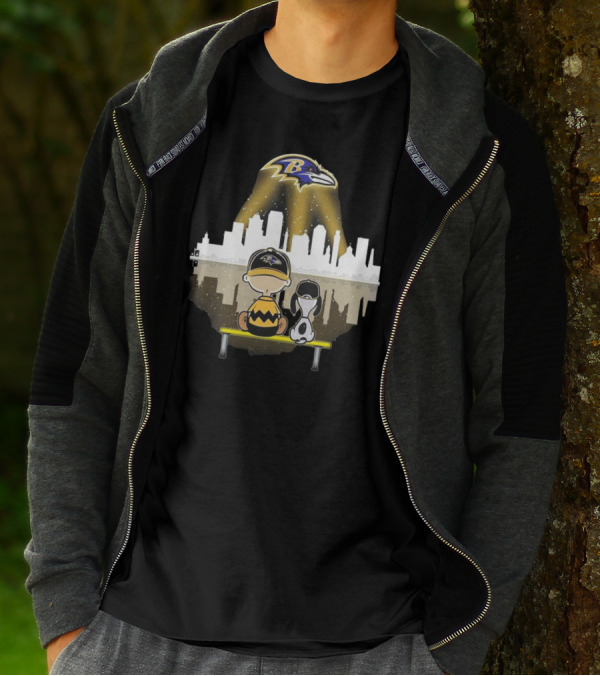 Charlie Brown Snoopy Baltimore Ravens City Skyline T-Shirt